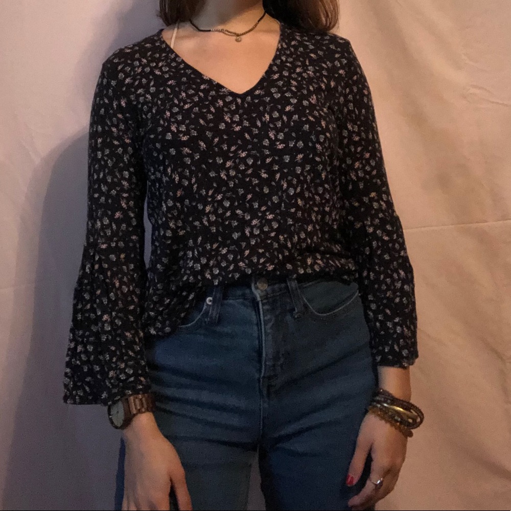 H&M women’s patterned top